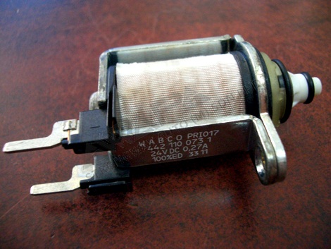 solenoid valve - 1928587